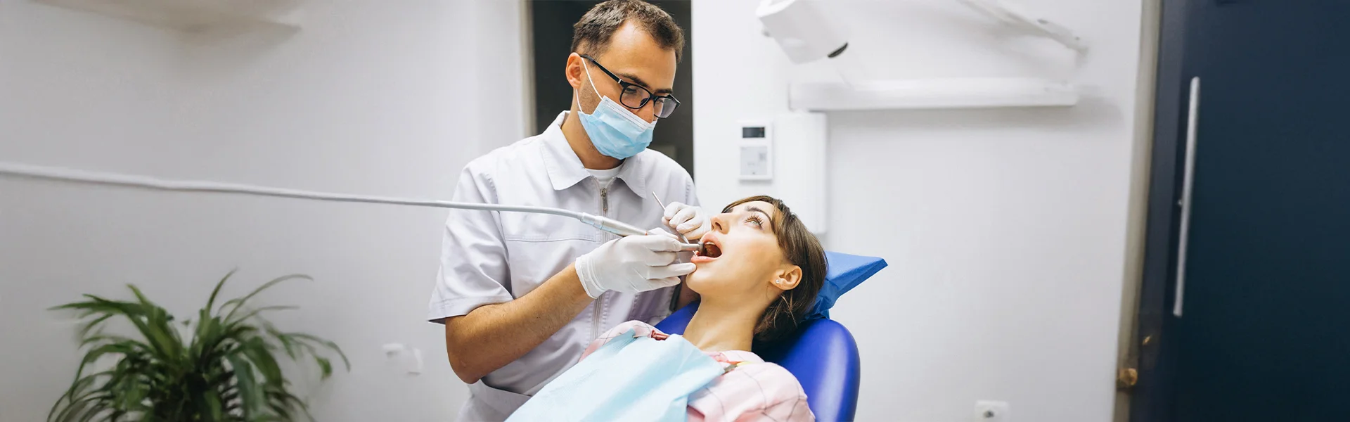 Deep Tooth Cavity: Causes, Symptoms, and Treatment Options 